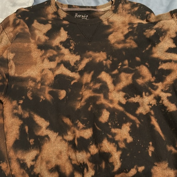 Jenna Compono MTV Beezly Tie Dye Sweatshirt - Picture 15 of 16